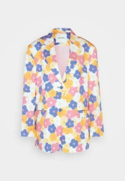Monki Blazer - Pink Light -Monki Winkel 0029a4dd6d9b45268aa501ee1922481a