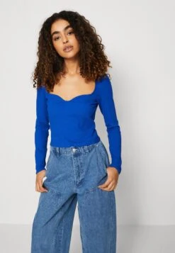 Monki Longsleeve - Blue Bright Solid -Monki Winkel 02f0432caa1442f5aa69d290a8bef207