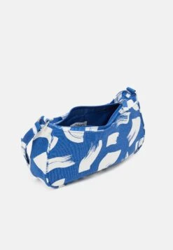Monki Handtas - Blue Print Swooshie -Monki Winkel 051cbb573c7146368abe7716e9a4baac