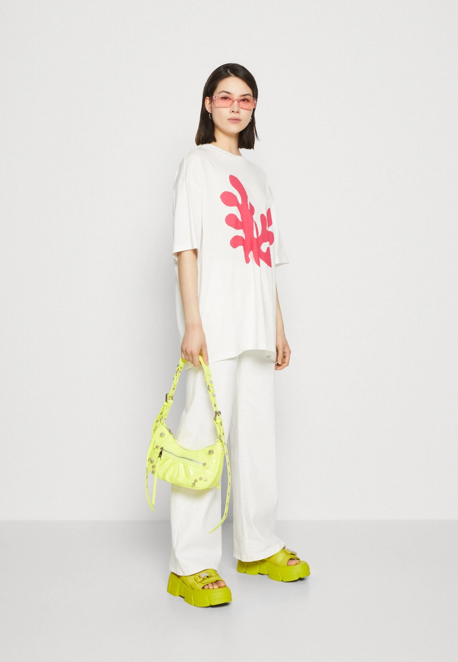 Monki T-Shirt Basic - Pink/Off-White 2 Monki T-Shirt Basic - Pink/Off-White - Afbeelding 2