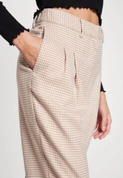 Monki Broek - Choco.Check.Big 11 Monki Broek - Choco.Check.Big -Monki Winkel 23a3c3308ec44d08bab037210e076ff0