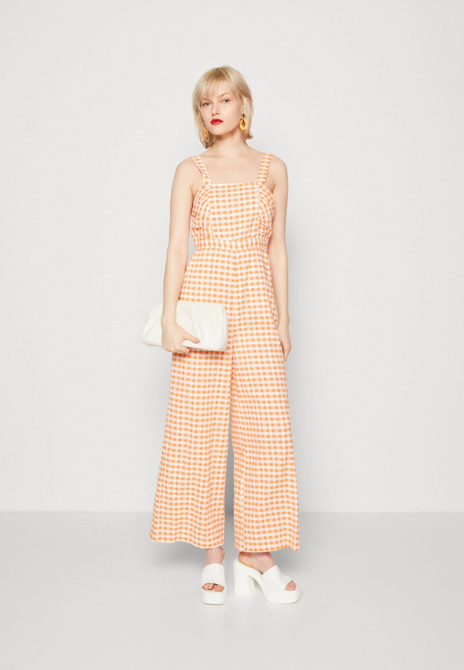 Monki Jumpsuit - Orange Gingham 2 Monki Jumpsuit - Orange Gingham - Afbeelding 2