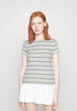 Monki T-Shirt Basic - Solid Pink / Solid Blue -Monki Winkel 2e538585ee474697a79cf5d5525d4395
