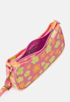 Monki Handtas - Naiveflower -Monki Winkel 31d46bf96e1e4b849bb40dc09ad3f682