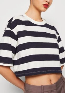 Monki T-Shirt Print - Dark Blue -Monki Winkel 356c7e08df5b449e838ae054b07574a5