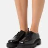 Monki Vegan Danny Shoe - Veterschoenen - Black