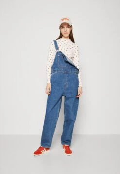 Monki Winkel -Monki Winkel 42482307fec04de9a22d300e9b9050ca