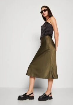 Monki A-Lijn Rok - Kaki Green Solid -Monki Winkel 4baca4e18bbb479d9072c3d34b4c6b66