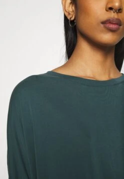 Monki Longsleeve - Kahki Green -Monki Winkel 6acdc5f891f040748e0e2f04608fb073
