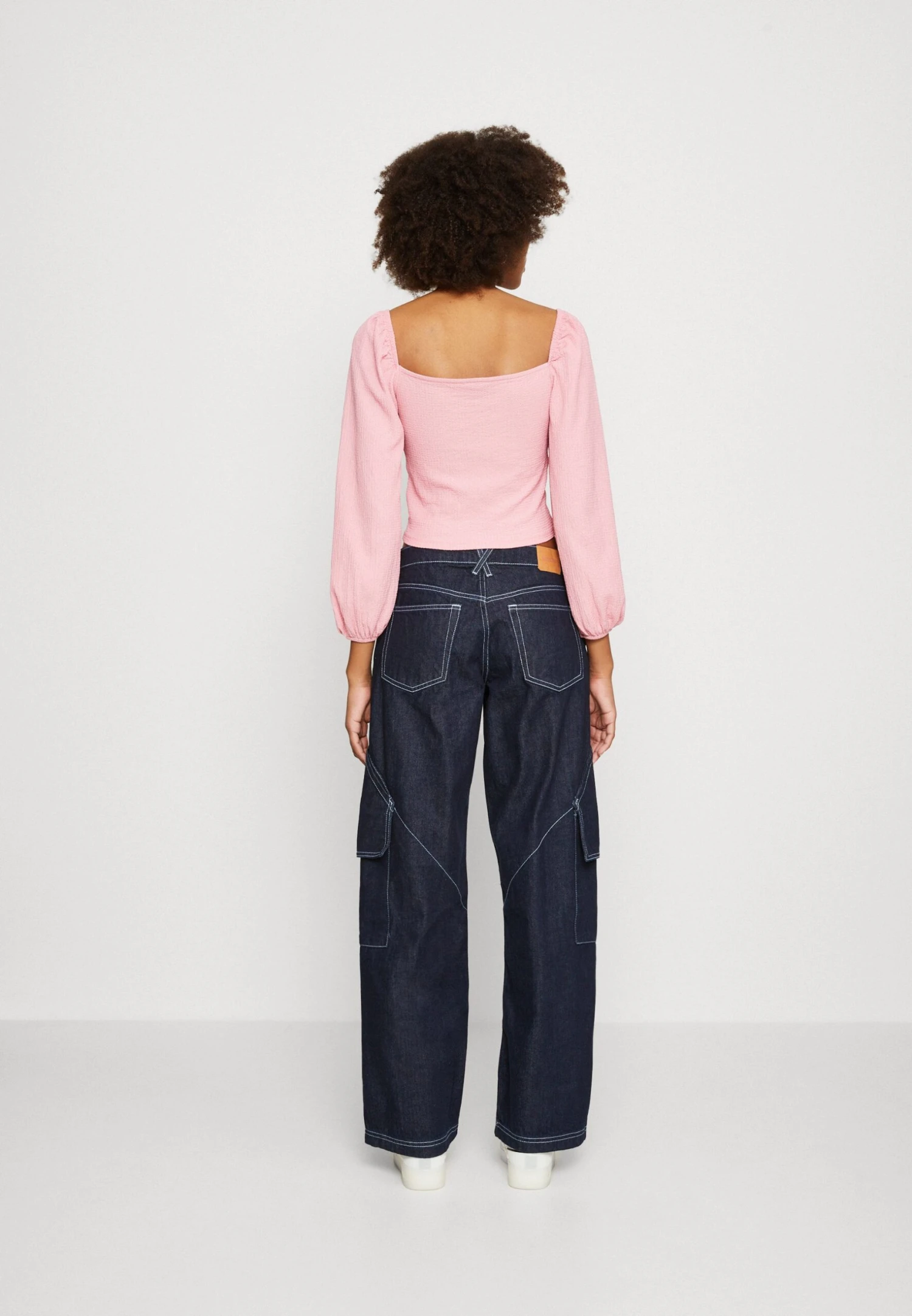 Monki Longsleeve - Light Pink 3 Monki Longsleeve - Light Pink - Afbeelding 3