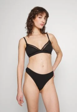 Monki 3 Pack - String - Black