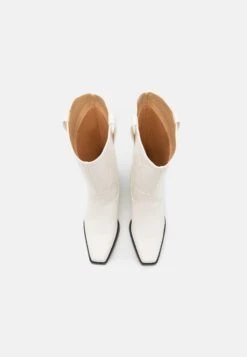 Monki Cowboy-/Bikerlaarzen - White 11 Monki Cowboy-/Bikerlaarzen - White -Monki Winkel 6cef276c54ea4091a78bb4caf28a5d4d