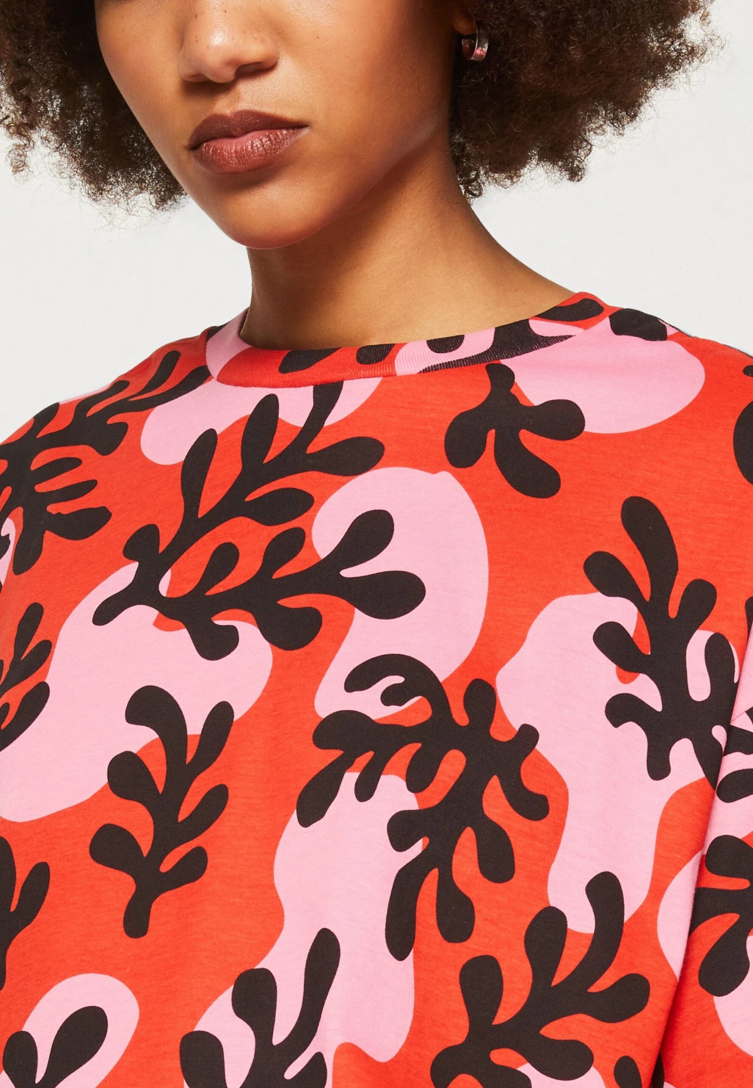 Monki T-Shirt Basic - Pink/Black/Red 6 Monki T-Shirt Basic - Pink/Black/Red - Afbeelding 6