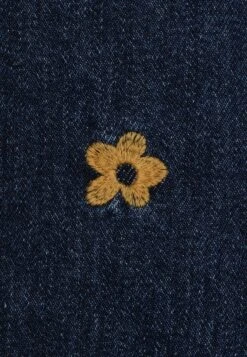 Monki Jeansshort - Blue Medium/Dusty Mid Blue -Monki Winkel 8bac4acb1d1c4dc58e1bbaf9fea7b544