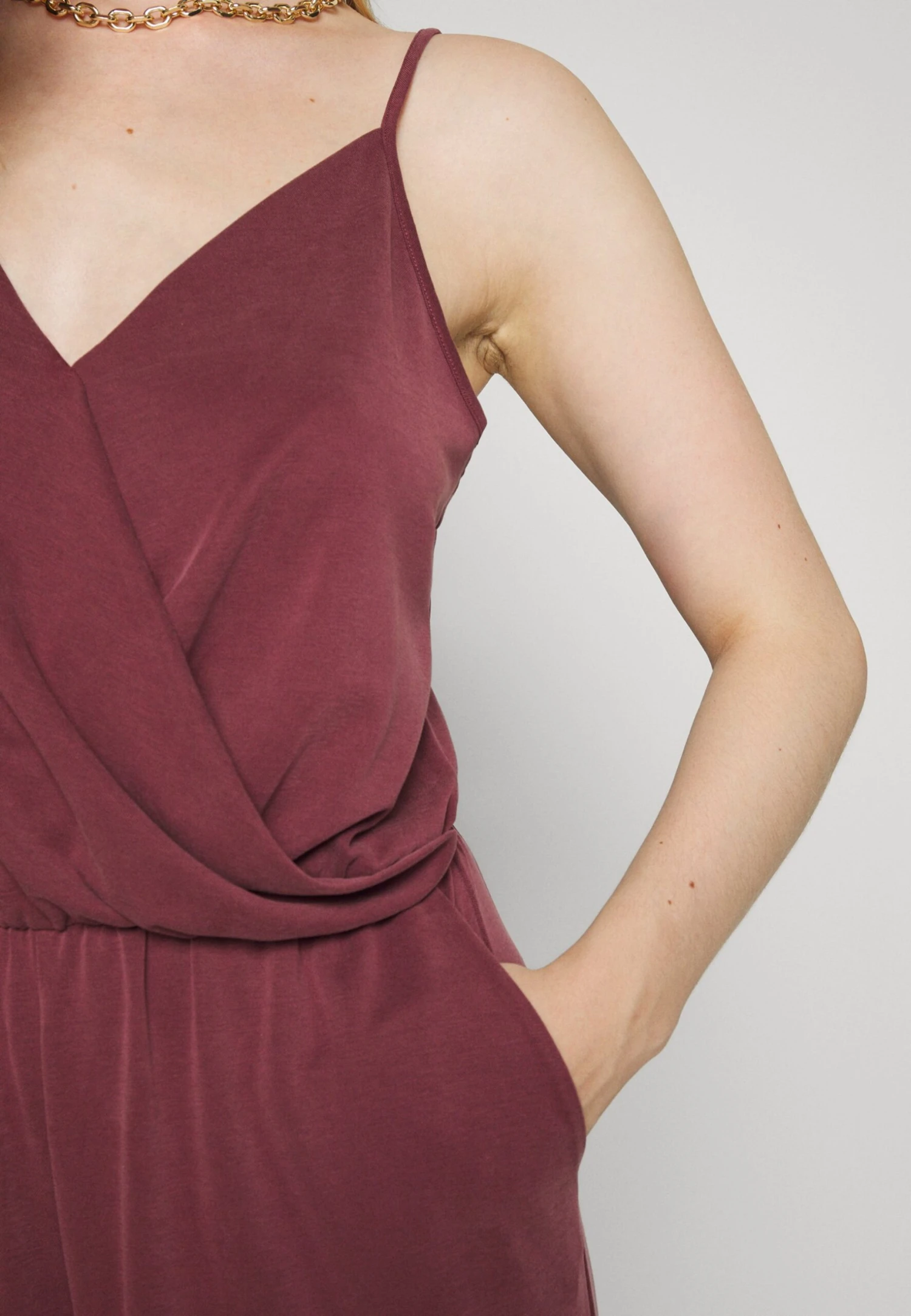 Monki Jumpsuit - Red Dark 5 Monki Jumpsuit - Red Dark - Afbeelding 5