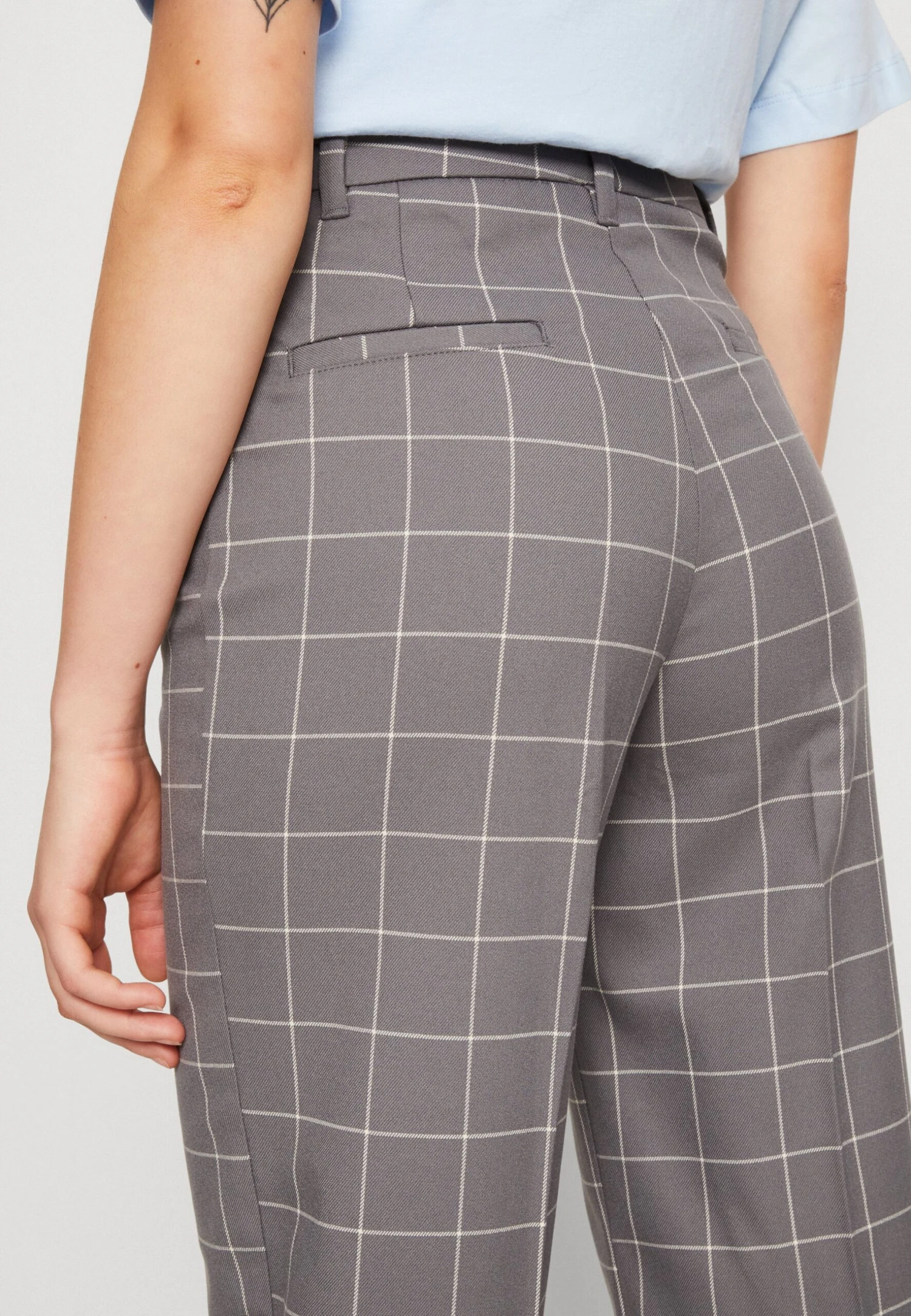 Monki Broek - Grey Medium Dusty 4 Monki Broek - Grey Medium Dusty - Afbeelding 4