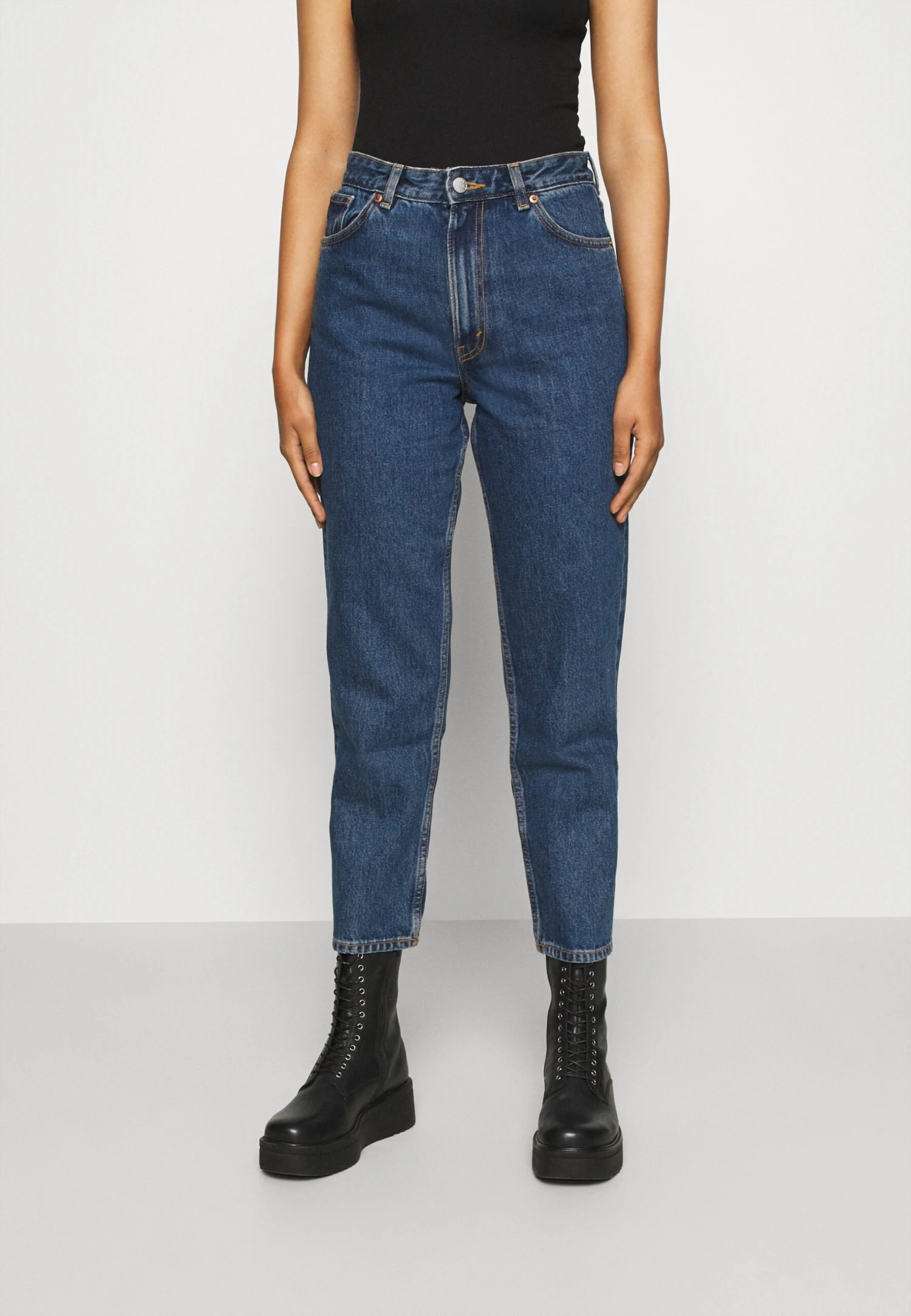 Monki Straight Leg Jeans - Blue Medium Dusty 1 Monki Straight Leg Jeans - Blue Medium Dusty