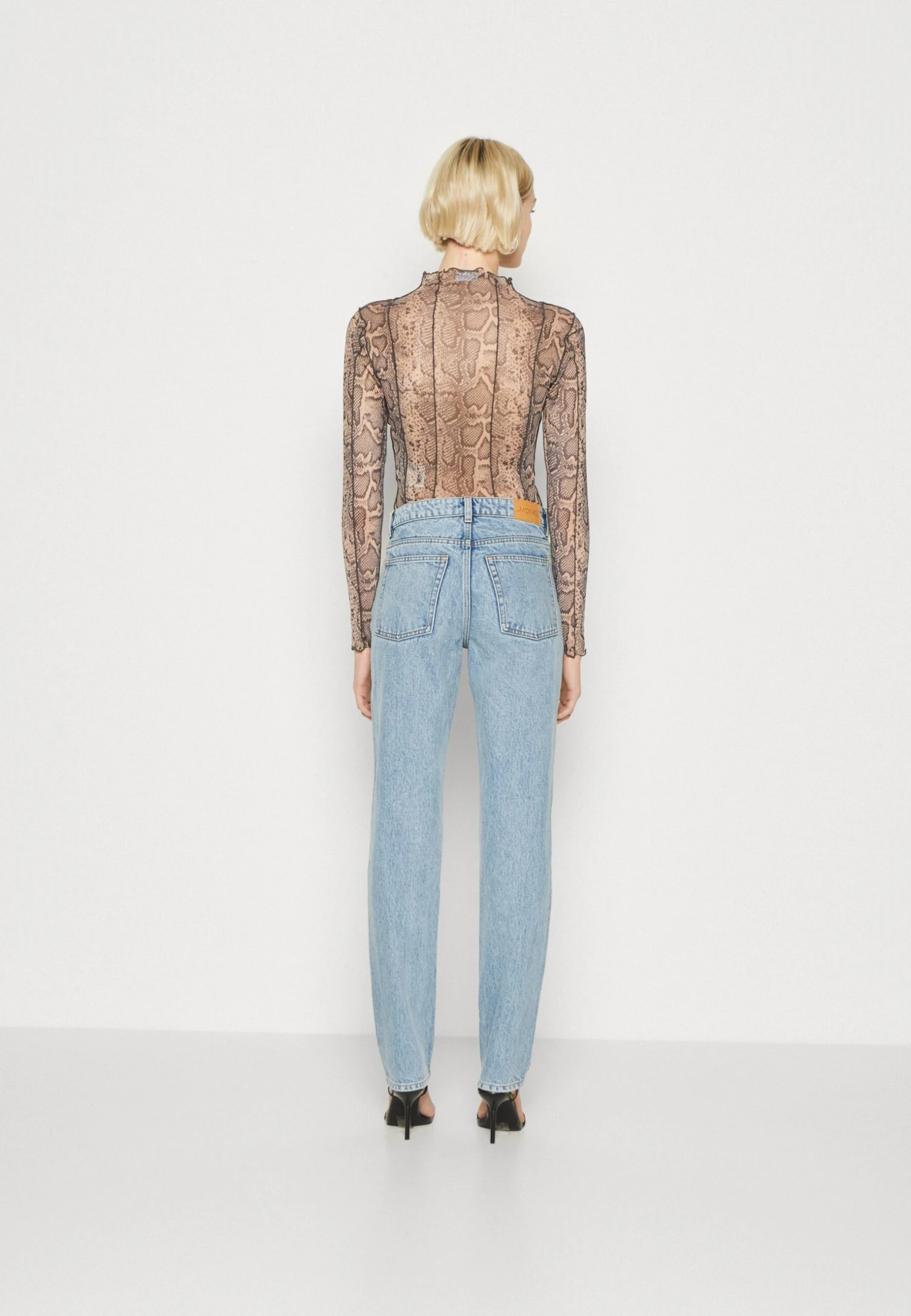 Monki Straight Leg Jeans - Blue 3 Monki Straight Leg Jeans - Blue - Afbeelding 3