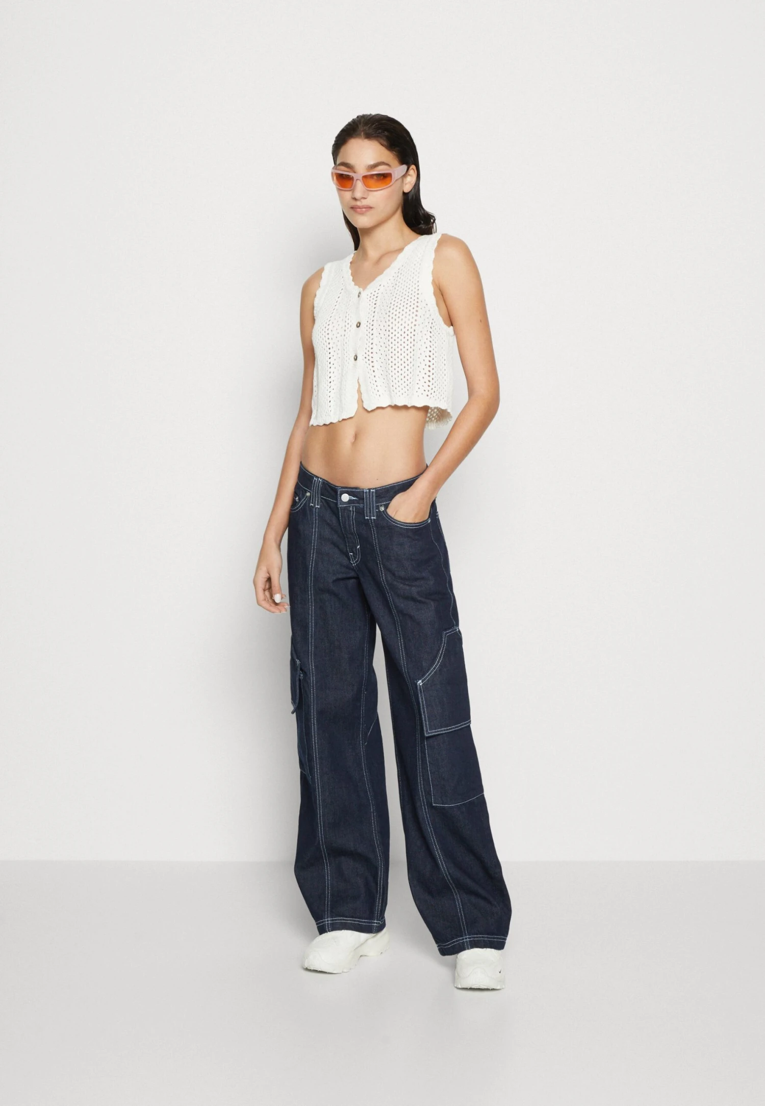 Monki Bodywarmer - White Dusty Light 2 Monki Bodywarmer - White Dusty Light - Afbeelding 2