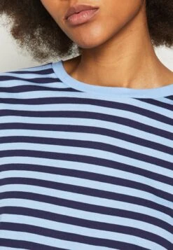 Monki 2 Pack - T-Shirt Print - Dark Blue/White/Light Blue -Monki Winkel c70fc83c7c84436b8992cd2bdaefdbc0