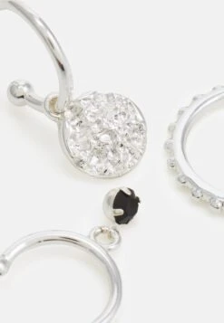 Monki Oorbellen - Silver-Coloured -Monki Winkel ca58aba9cb4448b79f521b222c58ebfd