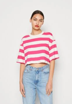 Monki T-Shirt Print - Pink