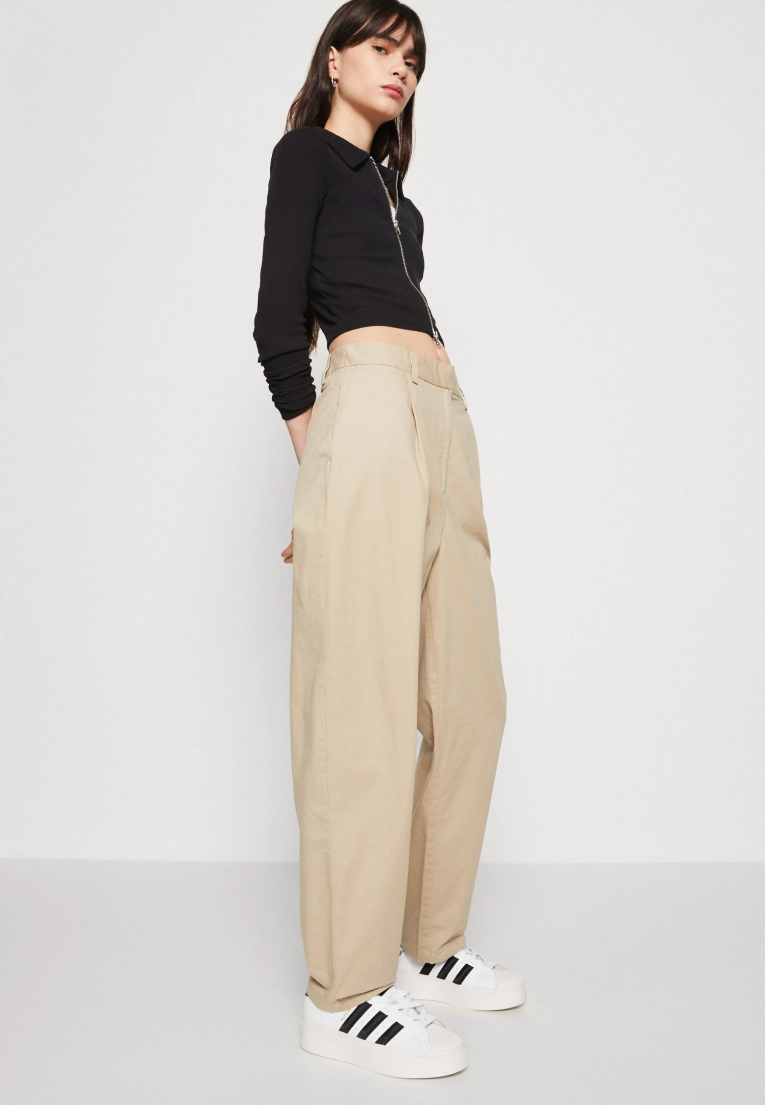 Monki Chino - Beige 4 Monki Chino - Beige - Afbeelding 4