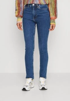 Monki Slim Fit Jeans - Blue