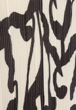 Monki Longsleeve - White Dusty Light 10 Monki Longsleeve - White Dusty Light -Monki Winkel e5a1481aeb764697b1b06bd6b8585ee5