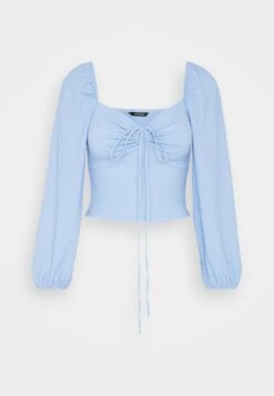 Monki Longsleeve - Light Blue 10 Monki Longsleeve - Light Blue -Monki Winkel efd34d32139b42aab2b75a2a44f04885
