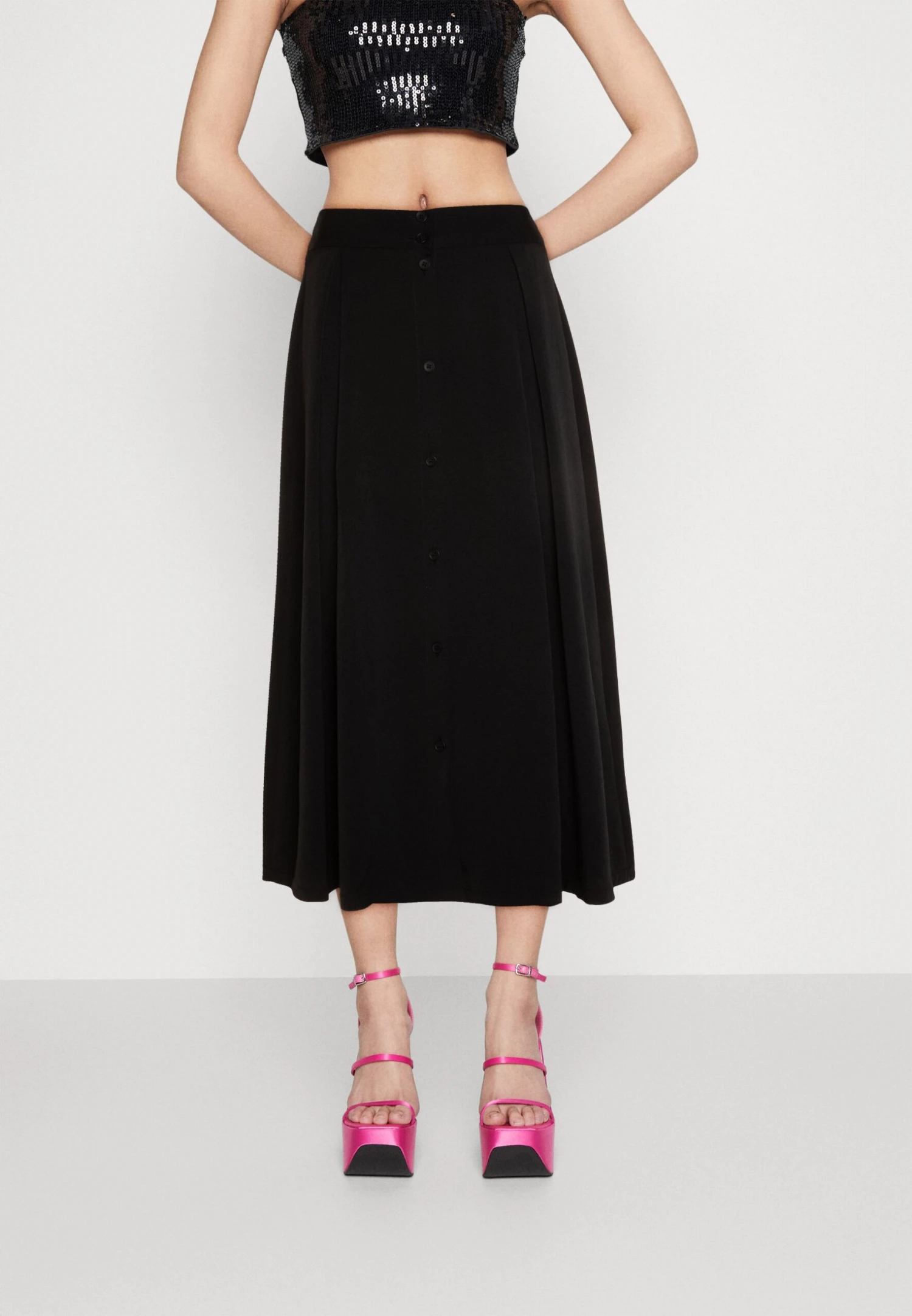 Monki Maxirok - Black Solid 1 Monki Maxirok - Black Solid